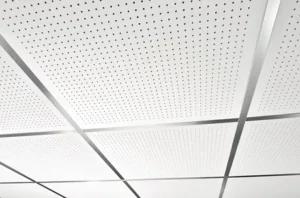 forro modular de fibra mineral